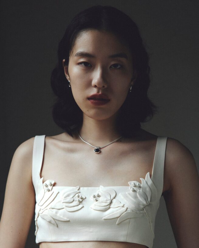 Stylist 讃井理絵子 Hair 江守美保 / h’eres new collection VISUAL