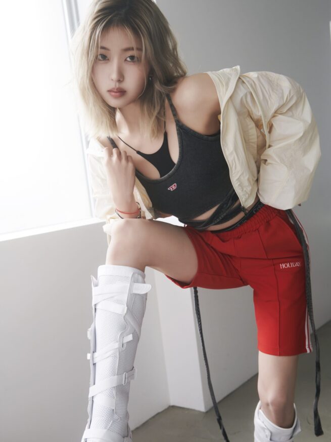 Photographer 柳原路世 / ELLE digital