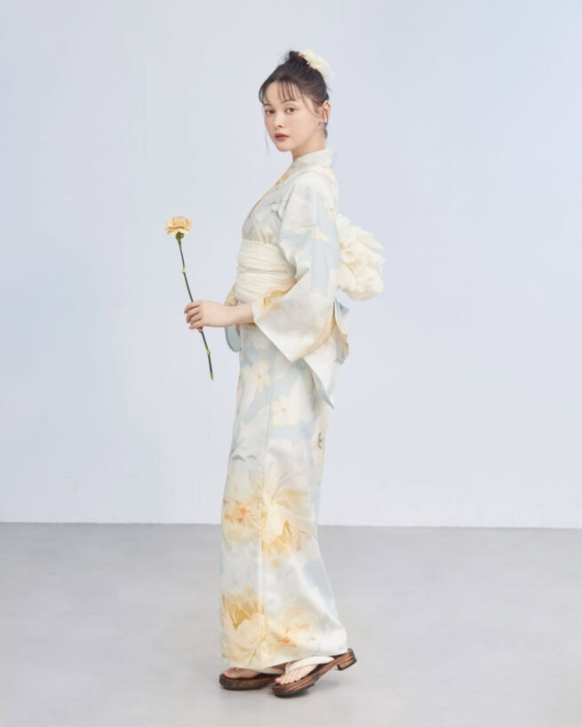 Hair&make-up 辻村友貴恵 / sweet 2025 June