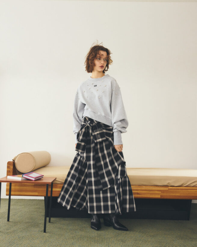 Photographer 堤智世 Stylist 中野ゆりか / FURFUR 2025 AUTUMN COLLECTION PRE ORDER