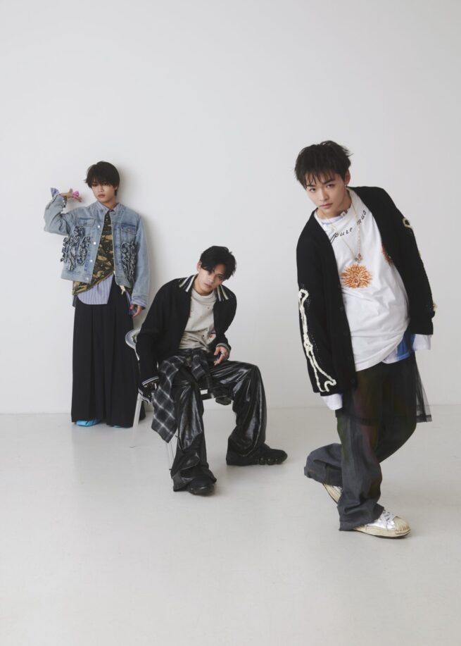 Photographer 柳原路世 Stylist 讃井理絵子 / NYLON JAPAN GLOBAL ISSUE 06