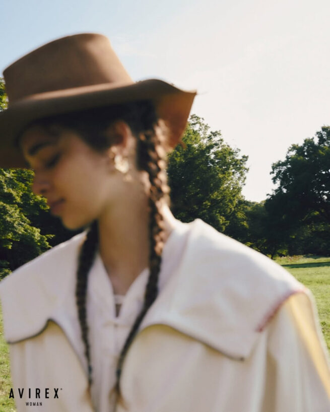 Photographer 堤智世 / AVIREX WOMAN SNS LOOK