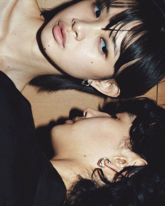 Stylist 讃井理絵子 Hair stylist 江守美保 / h’eres Holiday Collection