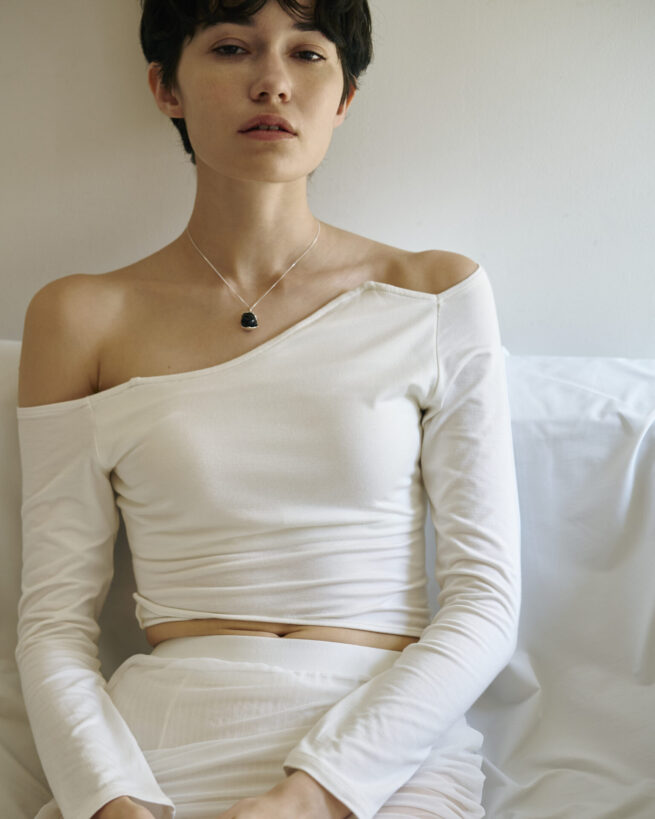 Stylist 讃井理絵子 / Gakh New Look